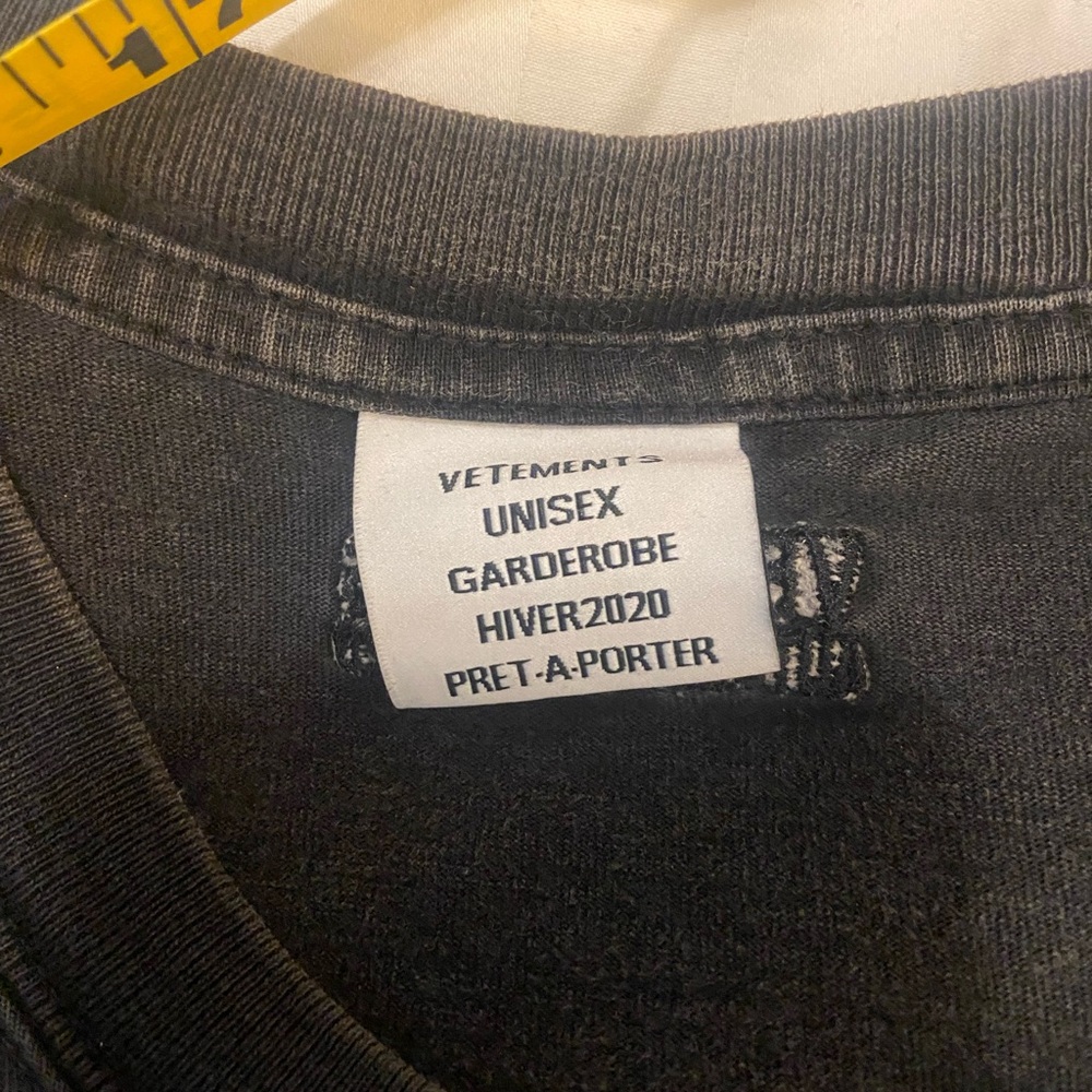 Vetements Charcoal Tee with White Logo - Picture 5 of 8